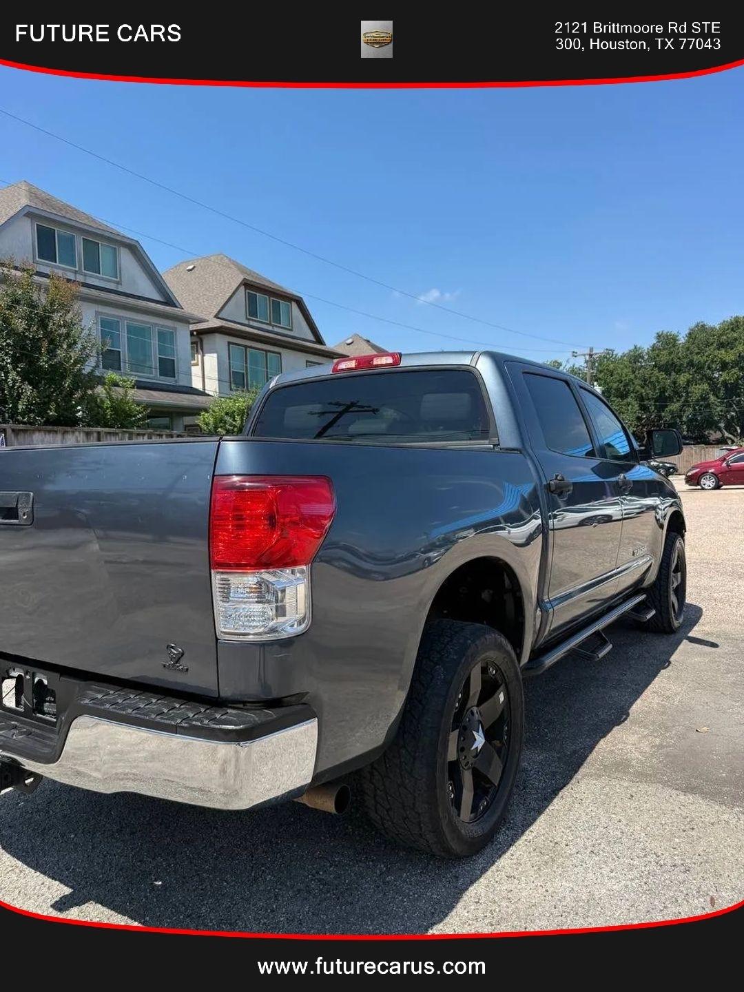 Toyota Tundra  2010