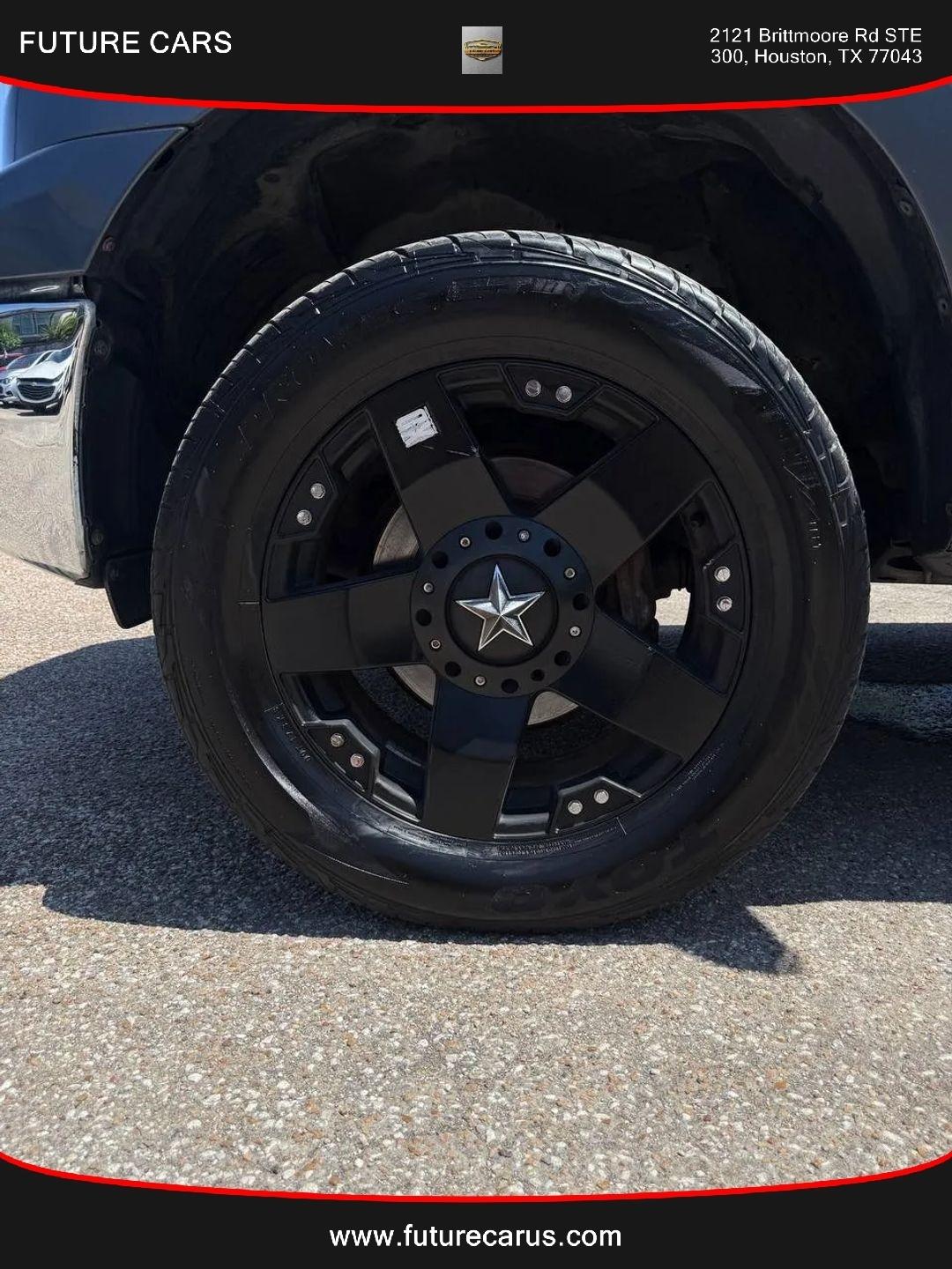 Toyota Tundra  2010