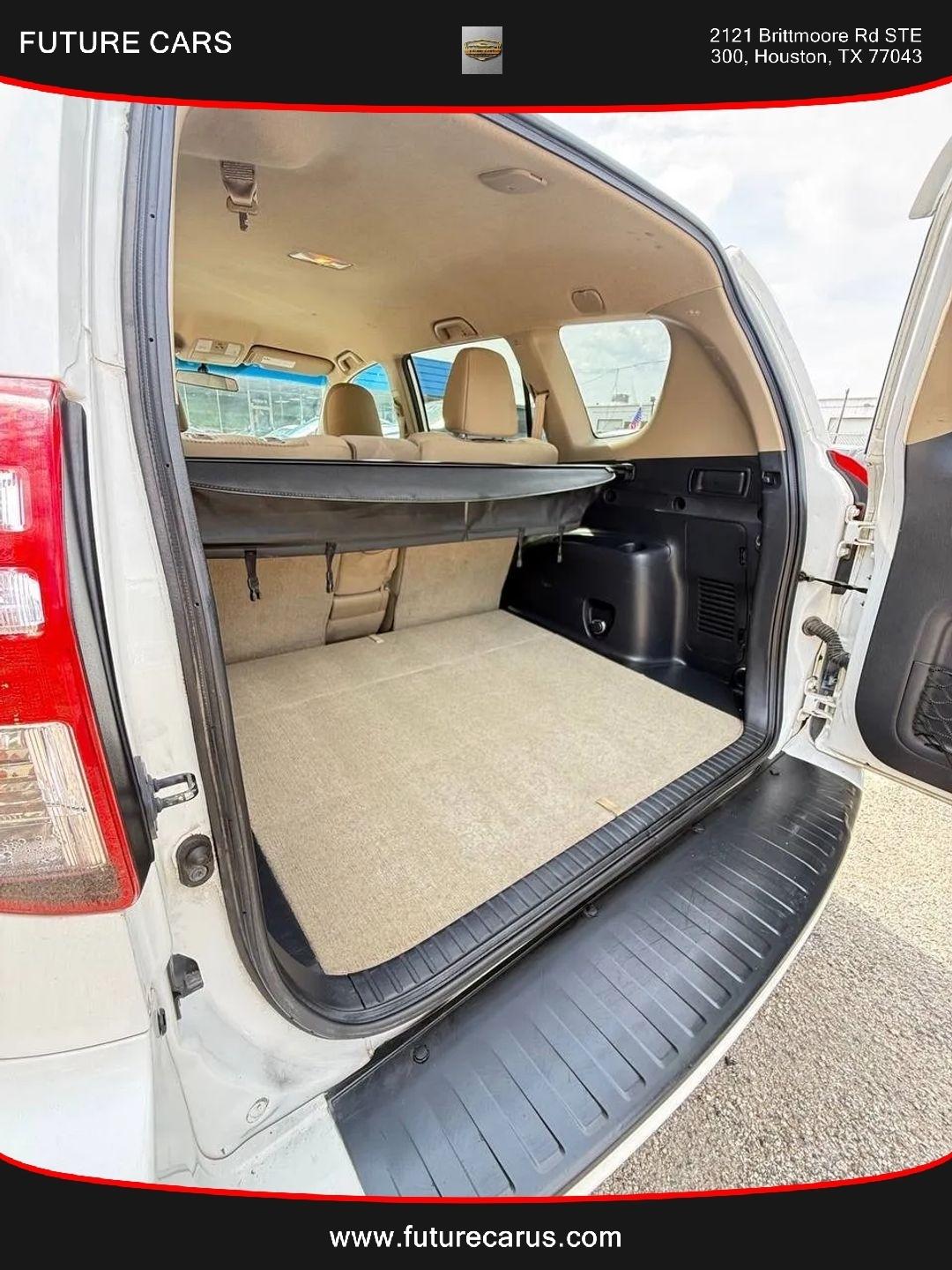 Toyota RAV4  2012