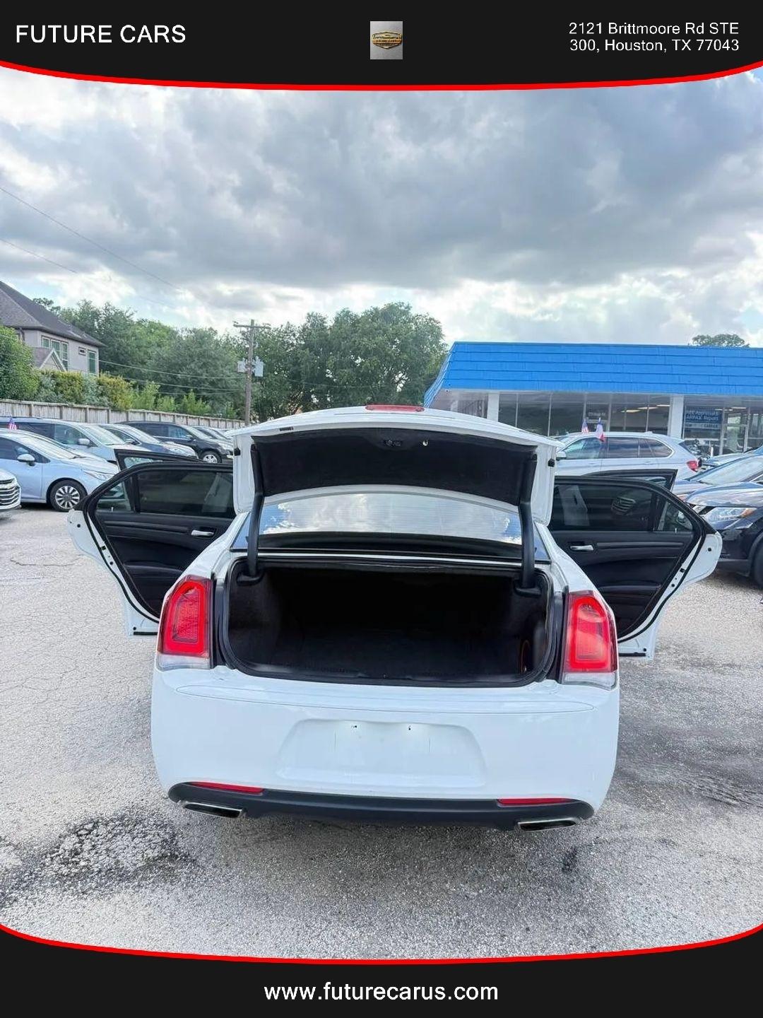 Chrysler 300  2016