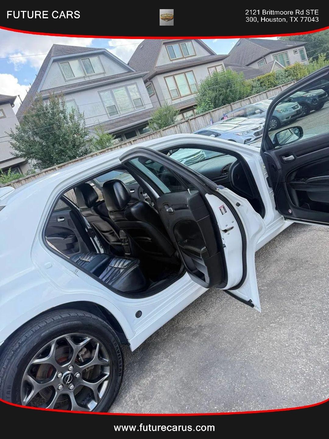 Chrysler 300  2016