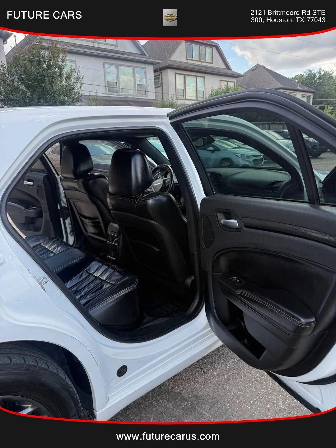 Chrysler 300  2016