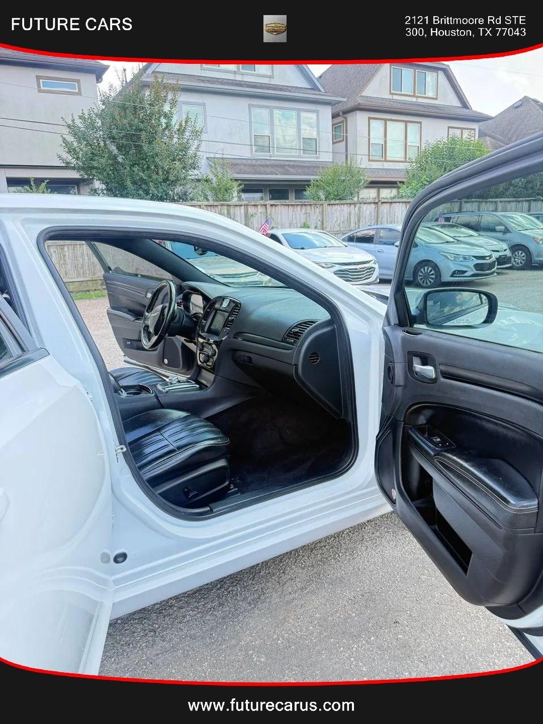 Chrysler 300  2016