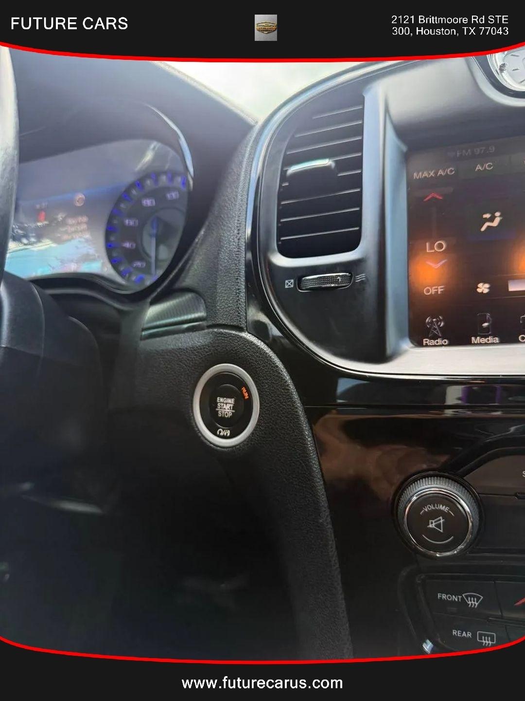 Chrysler 300  2016