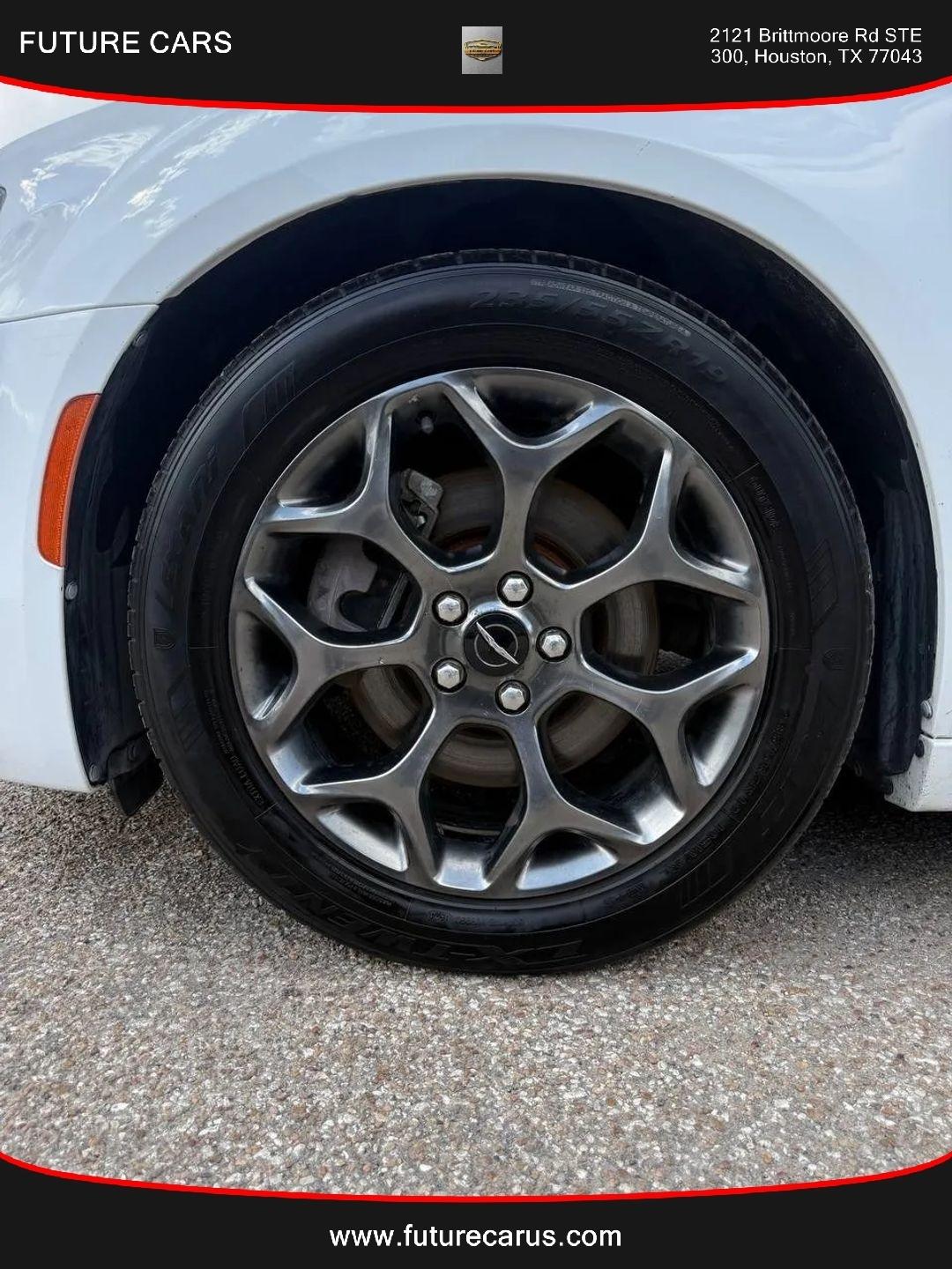 Chrysler 300  2016