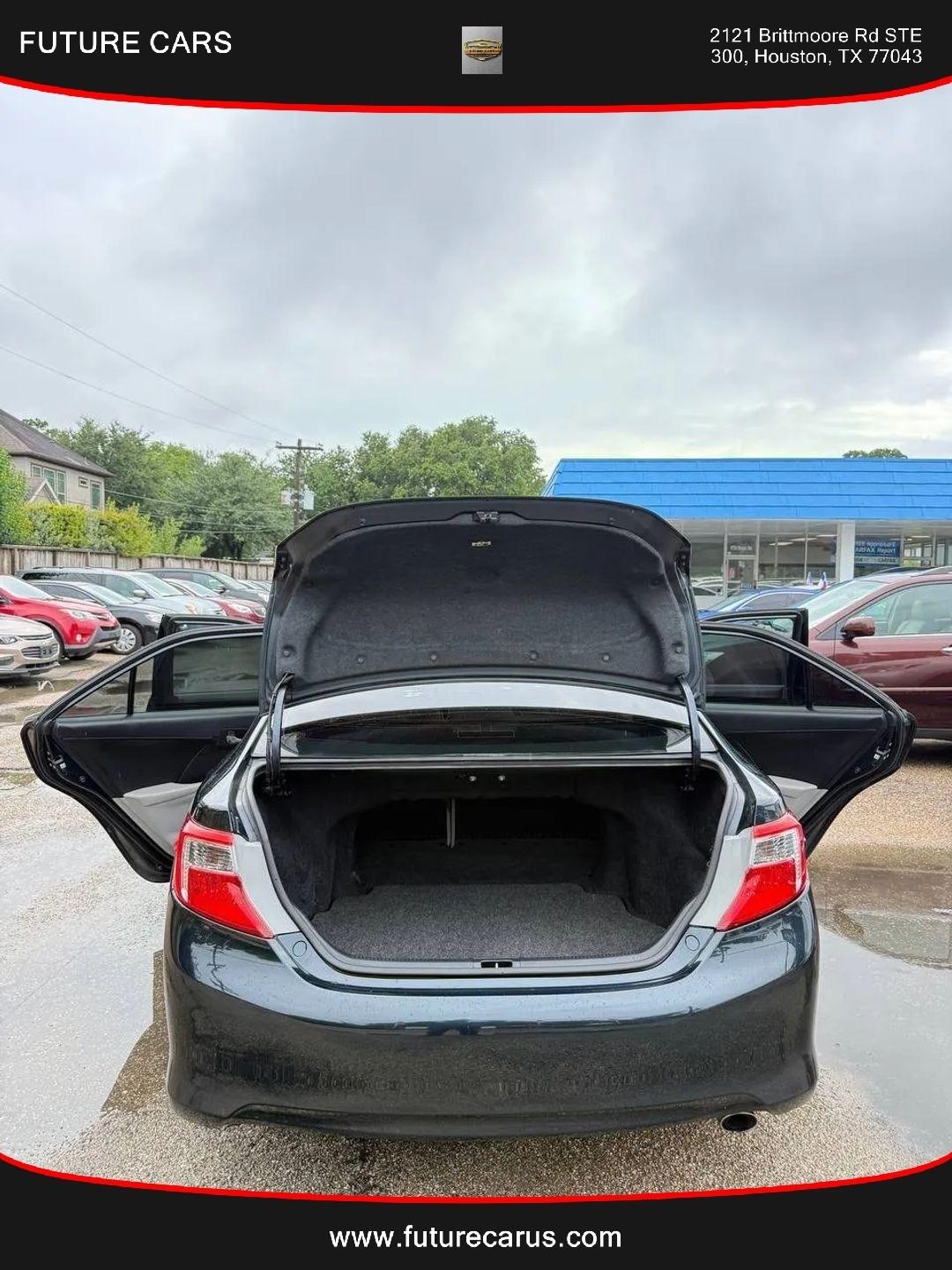 Toyota Camry  2014