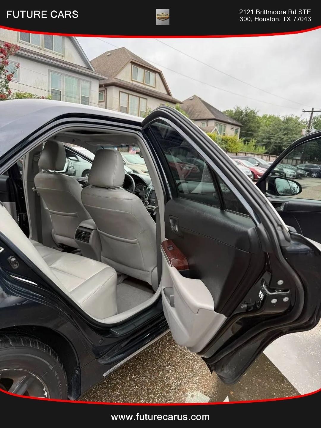 Toyota Camry  2014