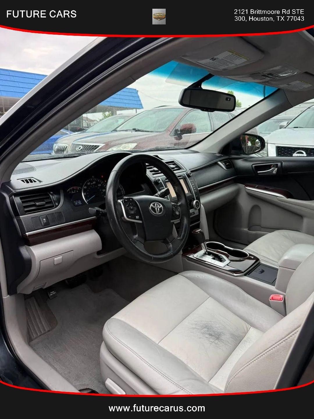 Toyota Camry  2014