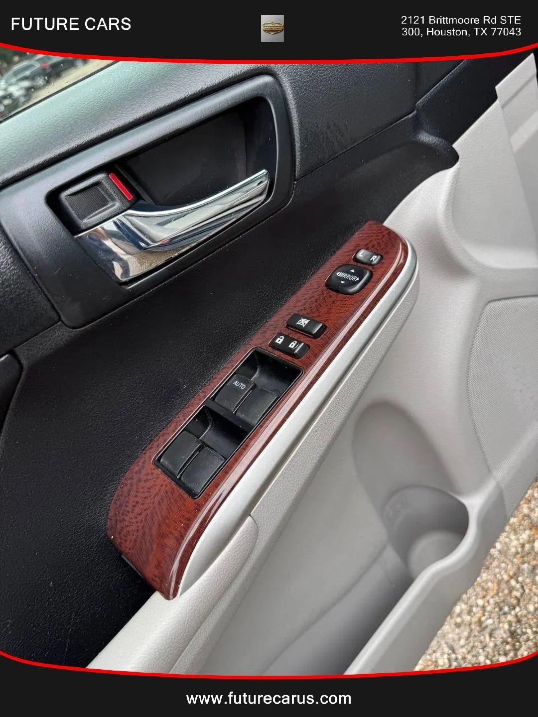 Toyota Camry  2014