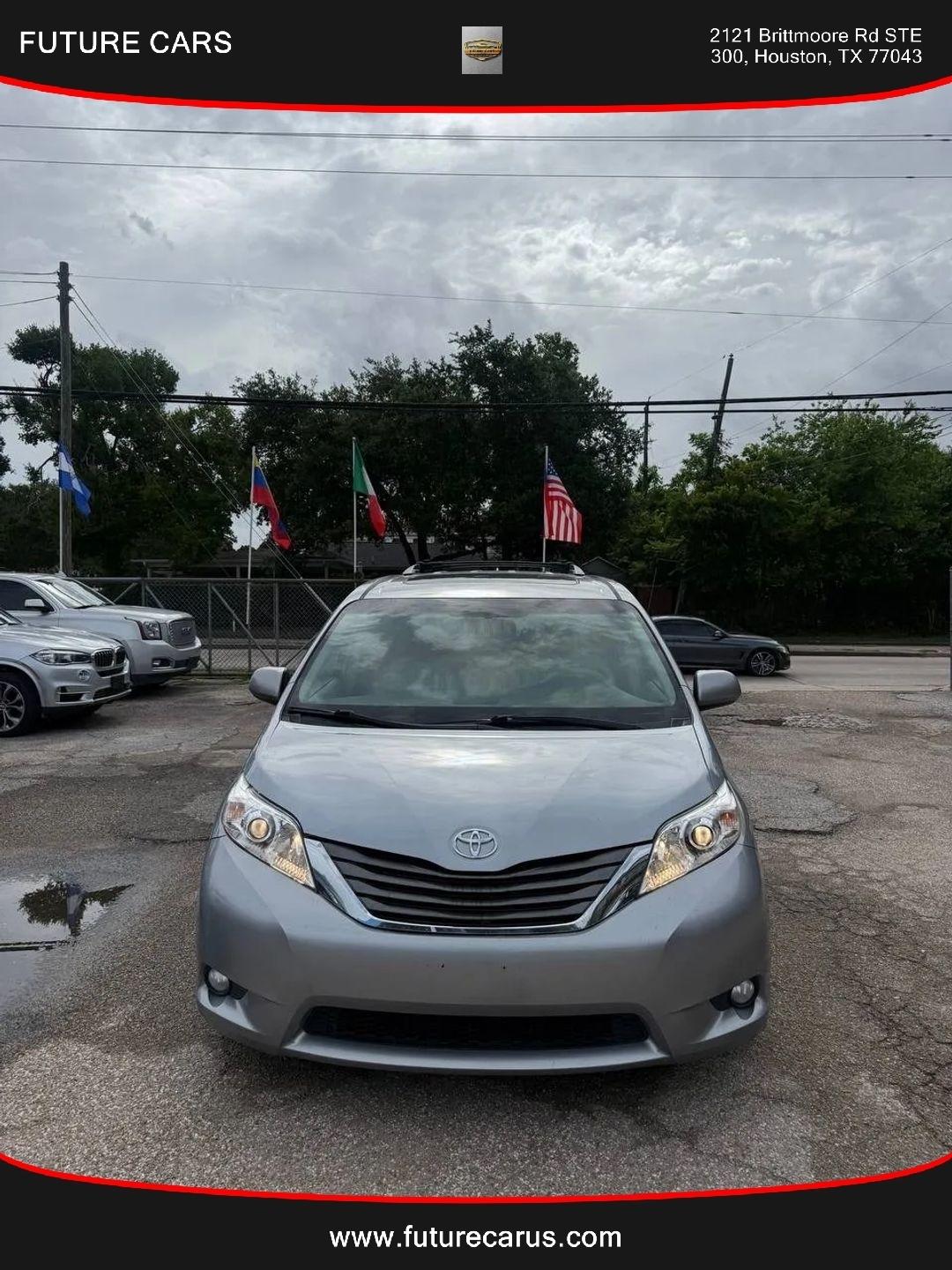 Toyota Sienna  2014