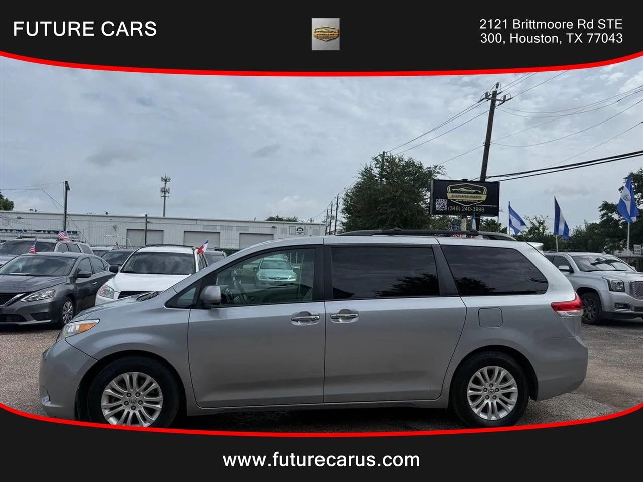Toyota Sienna  2014