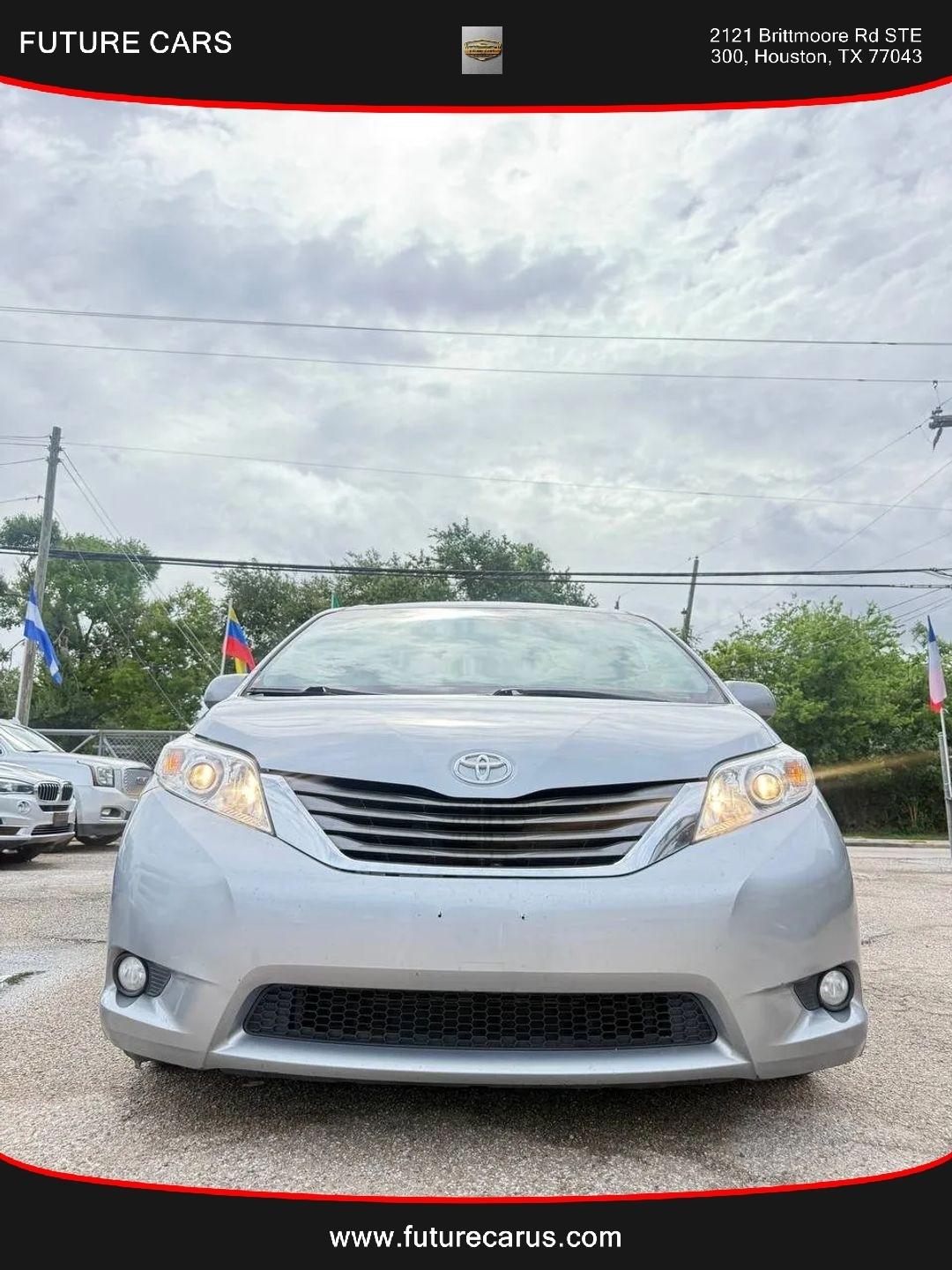 Toyota Sienna  2014