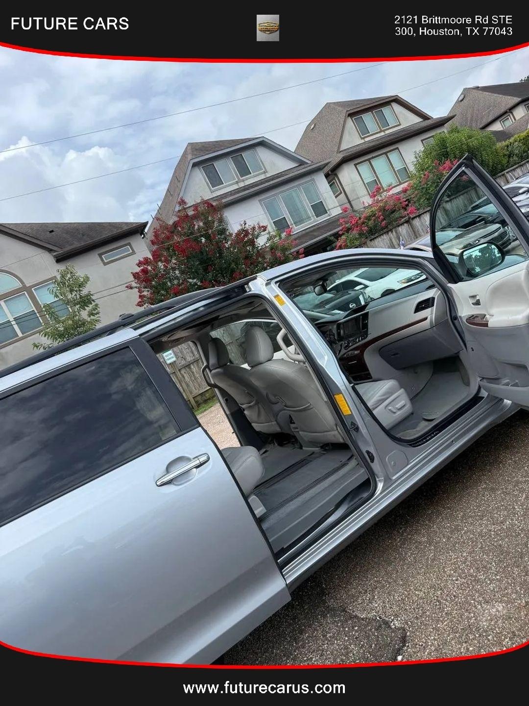 Toyota Sienna  2014