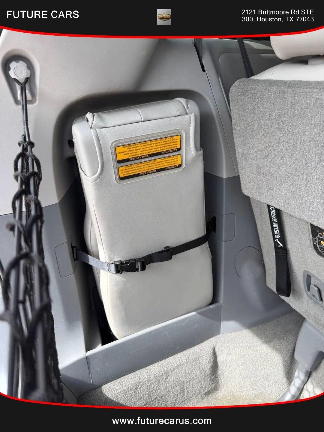 Toyota Sienna  2014