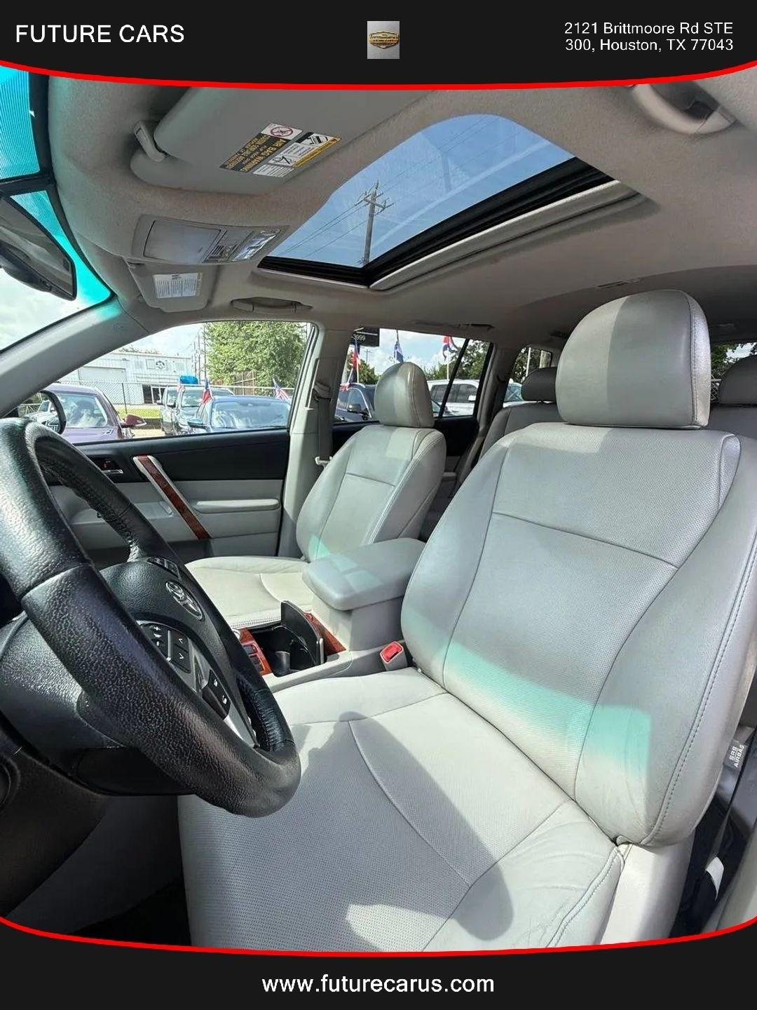 Toyota Highlander  2012