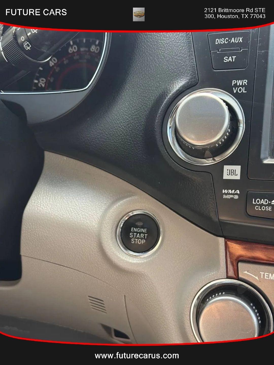 Toyota Highlander  2012