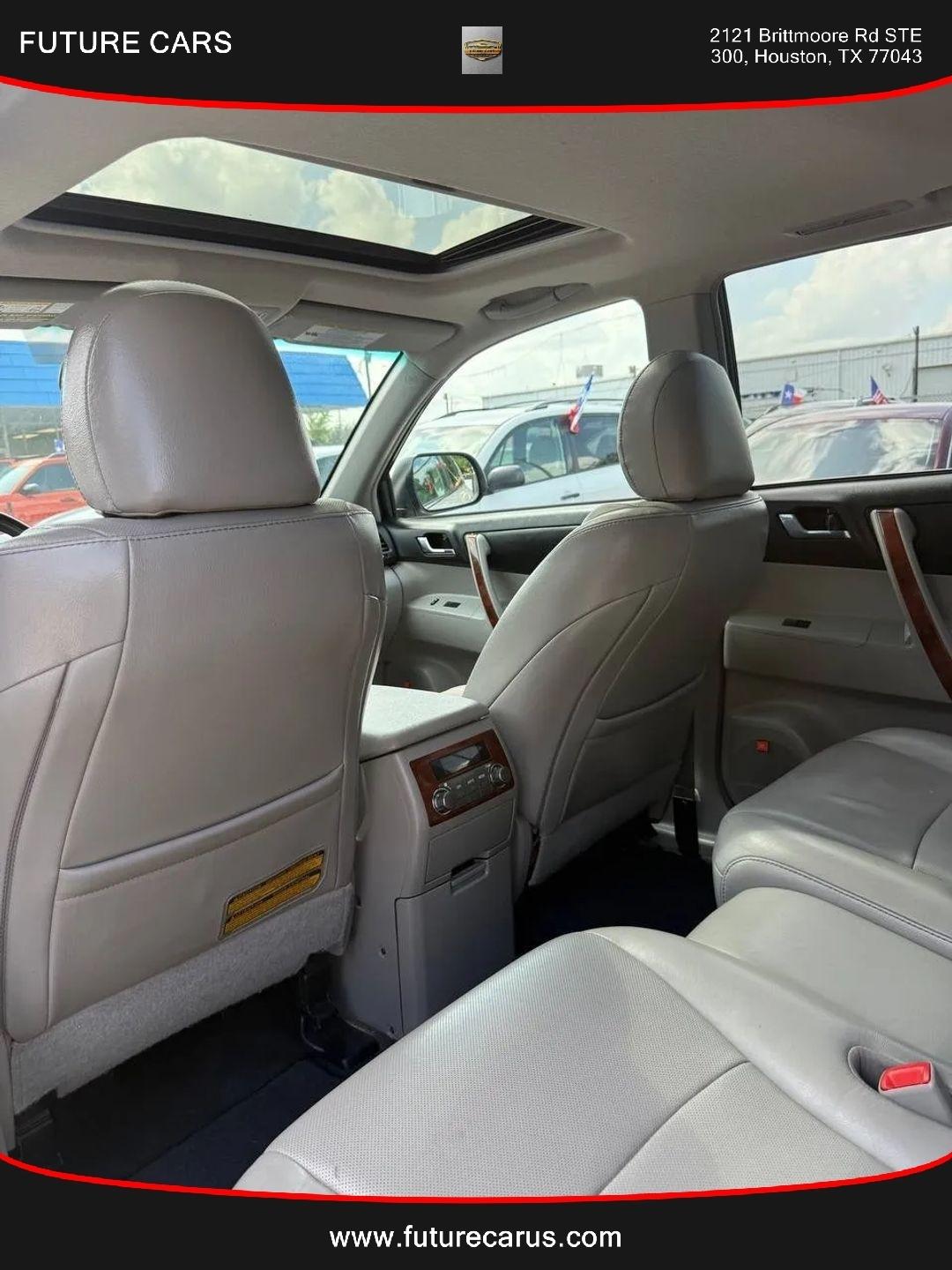 Toyota Highlander  2012