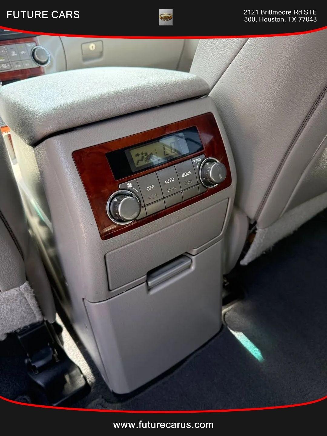Toyota Highlander  2012