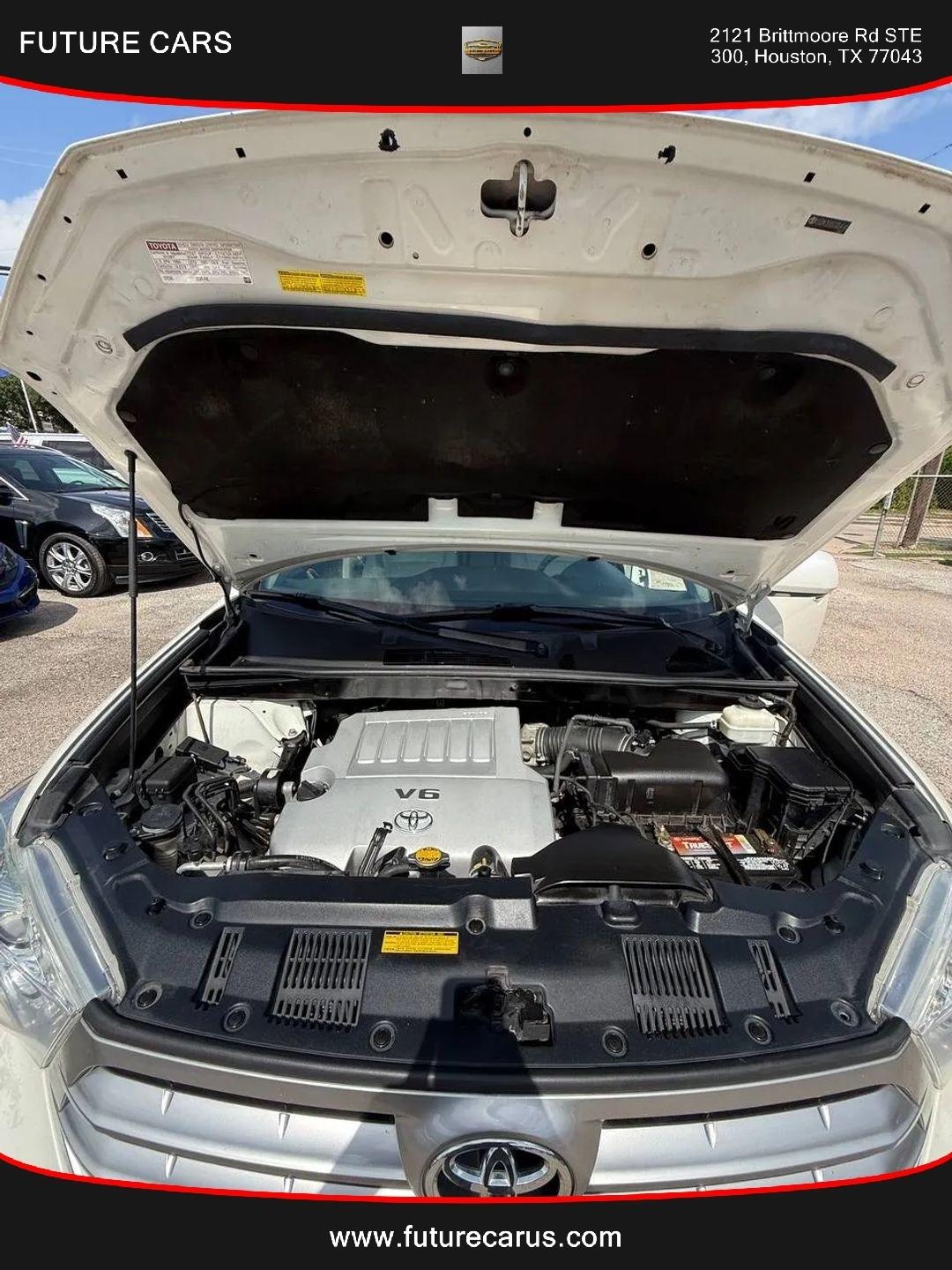 Toyota Highlander  2012