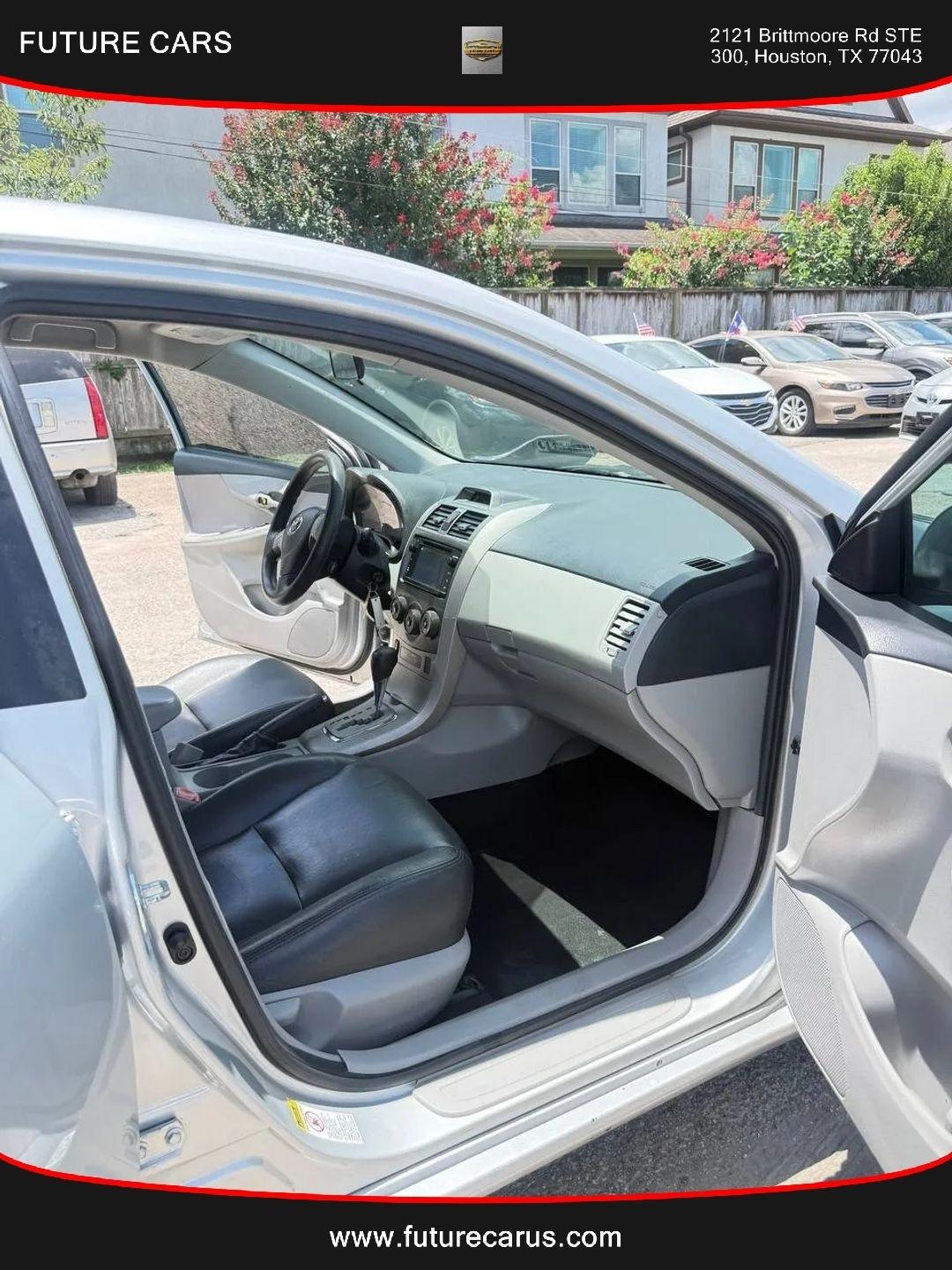 Toyota Corolla  2013
