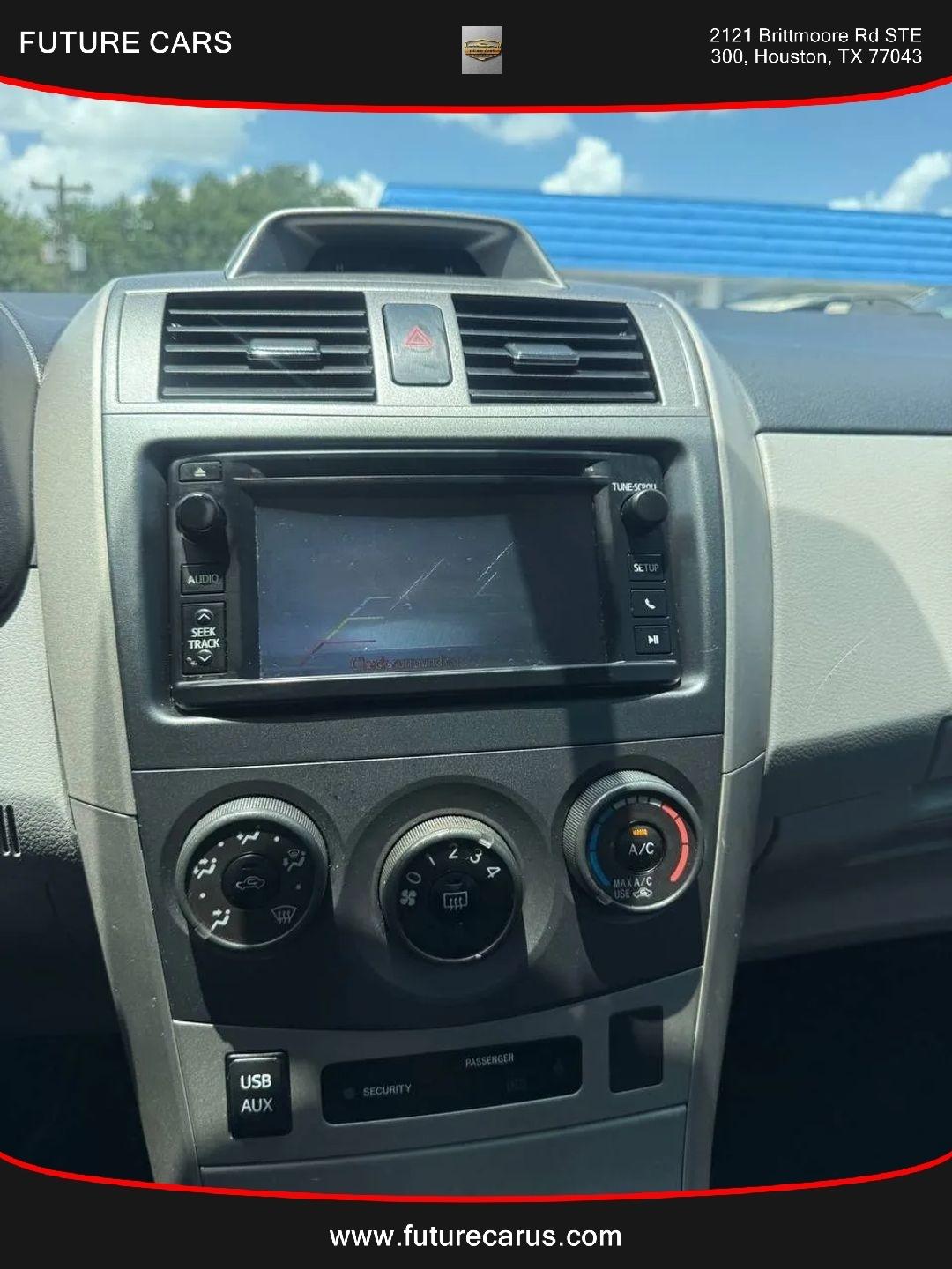 Toyota Corolla  2013