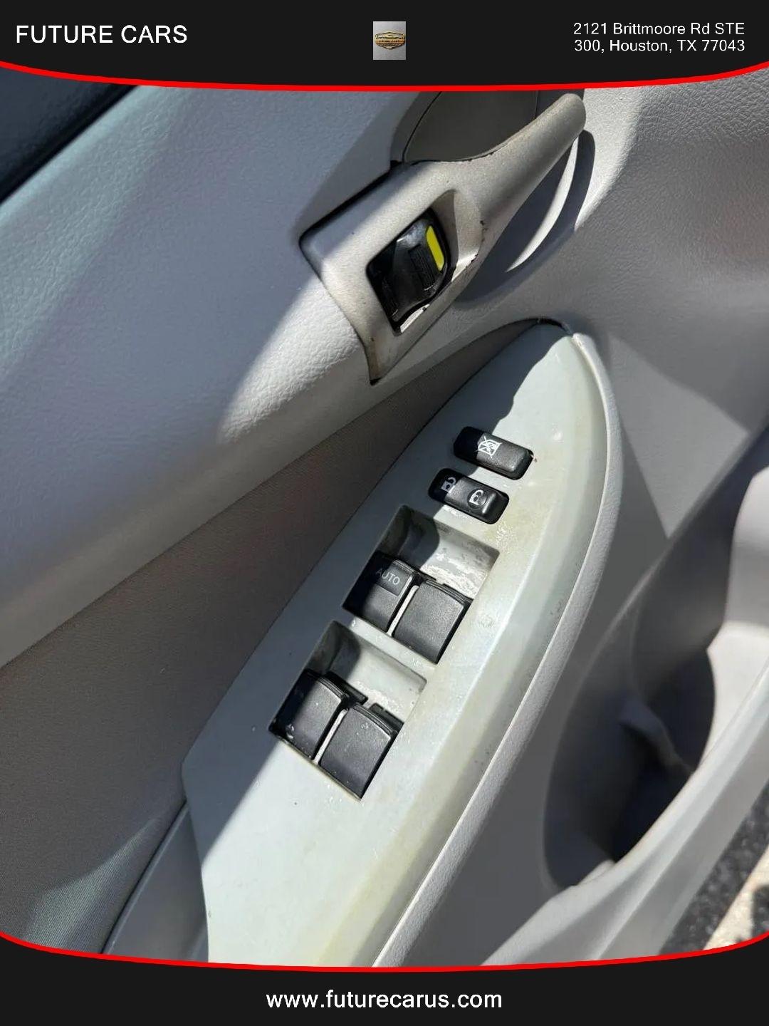 Toyota Corolla  2013