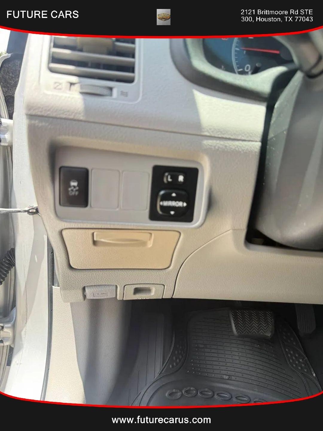 Toyota Corolla  2013