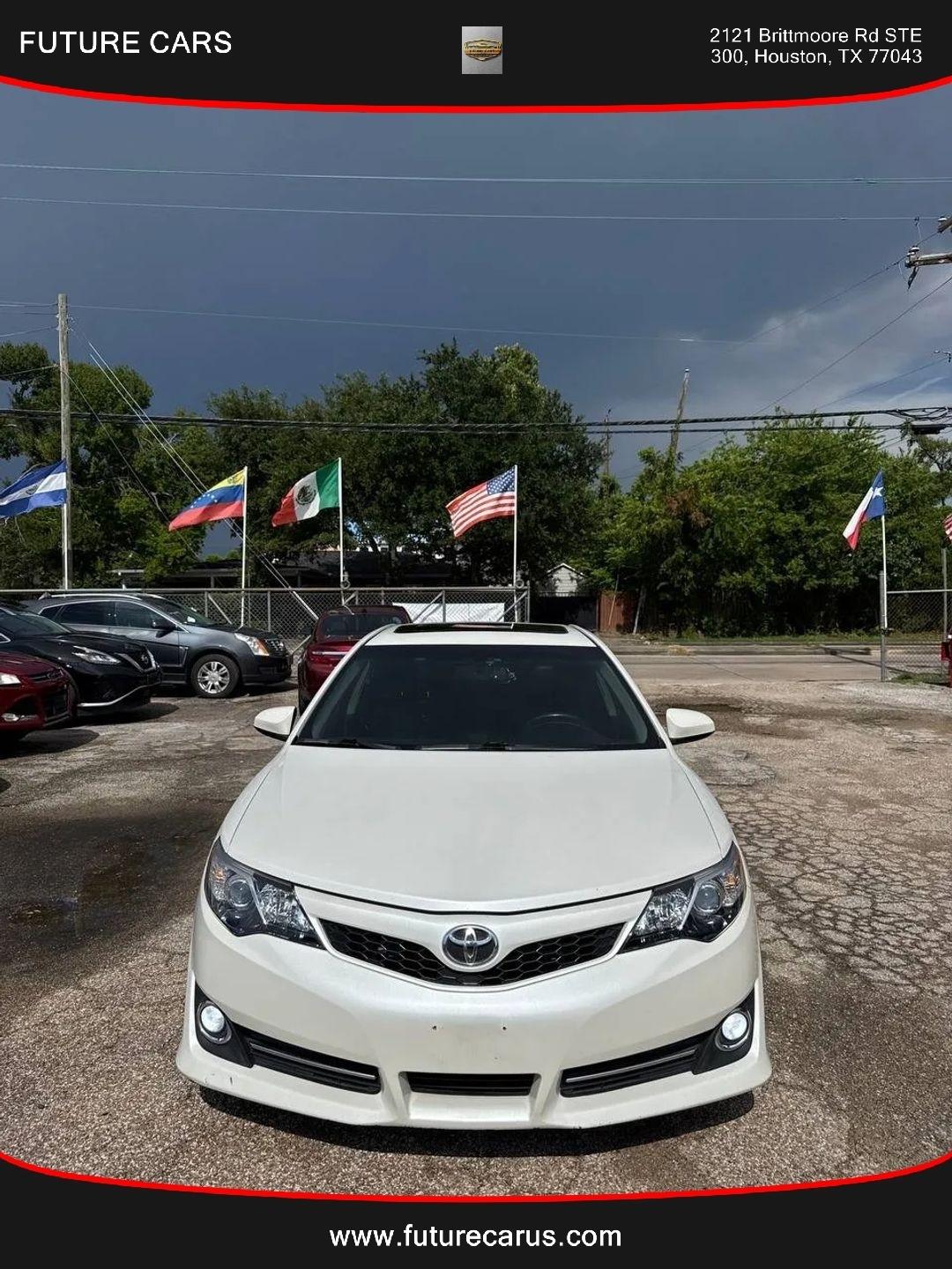 Toyota Camry  2012