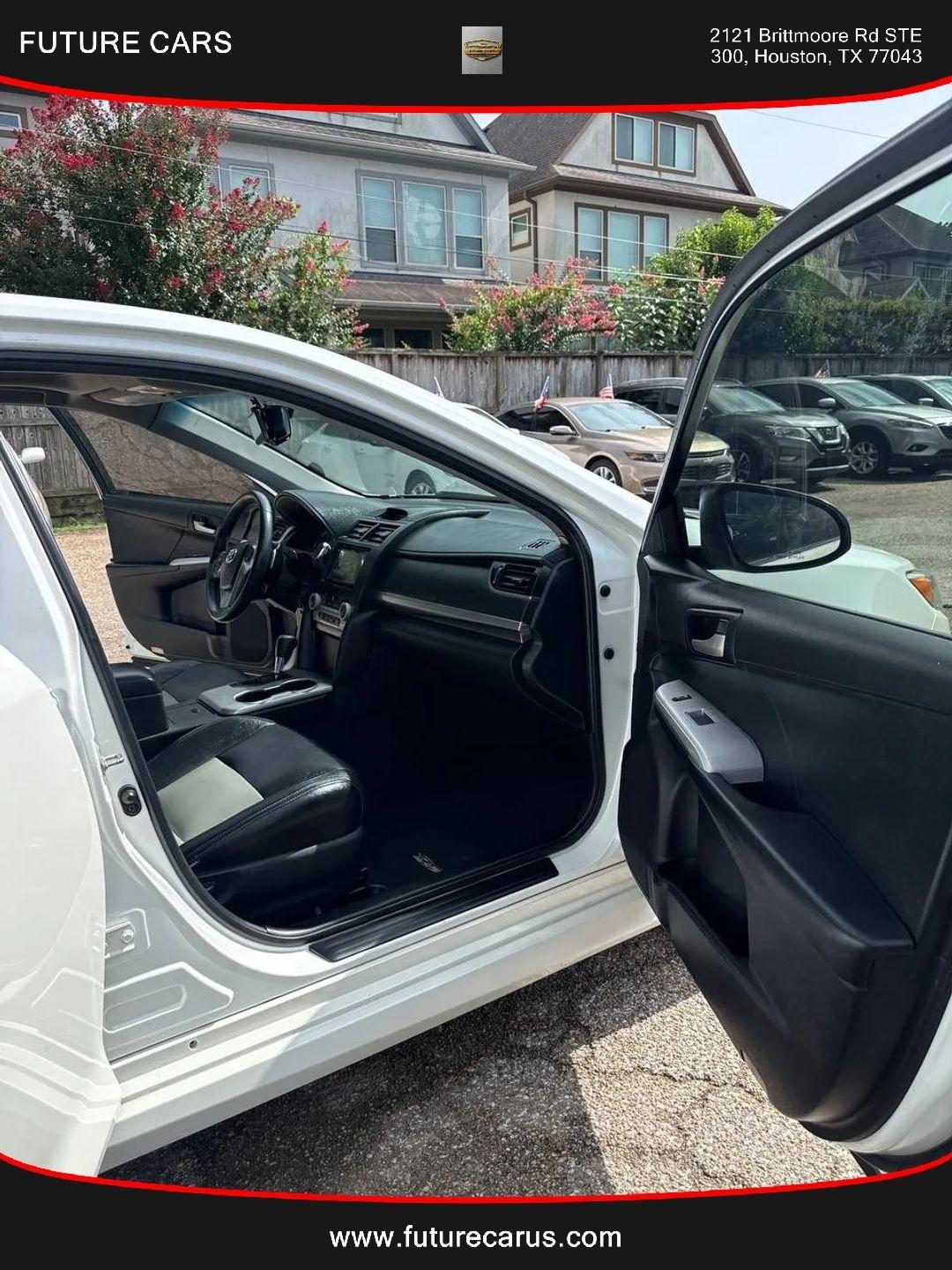 Toyota Camry  2012