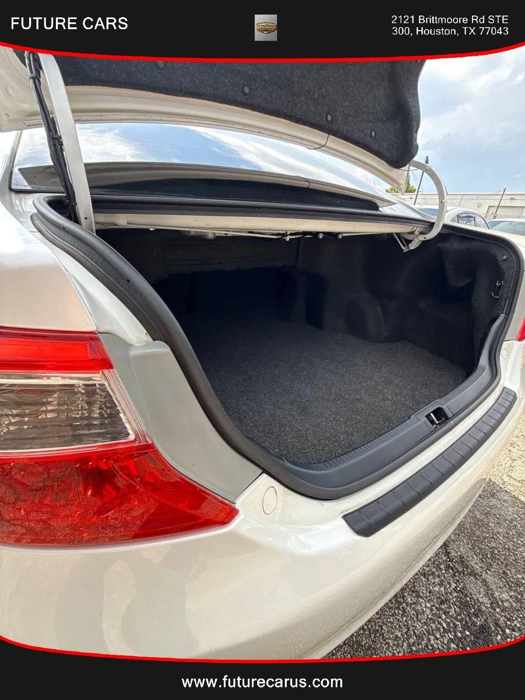 Toyota Camry  2012
