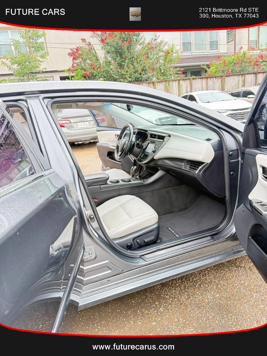 Toyota Avalon  2017