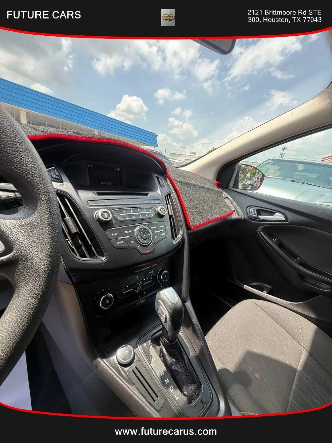 Ford Focus  2015