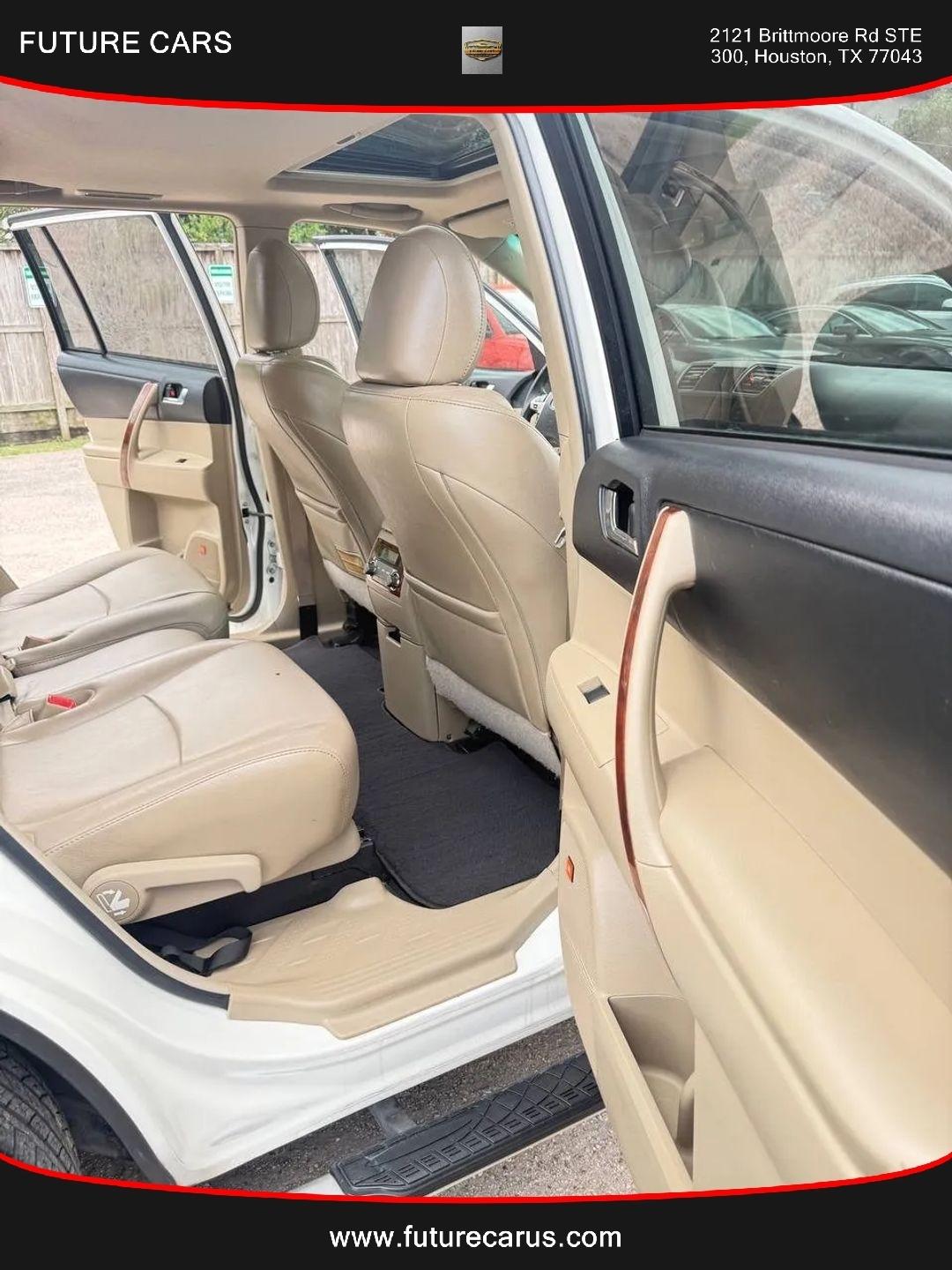 Toyota Highlander  2012