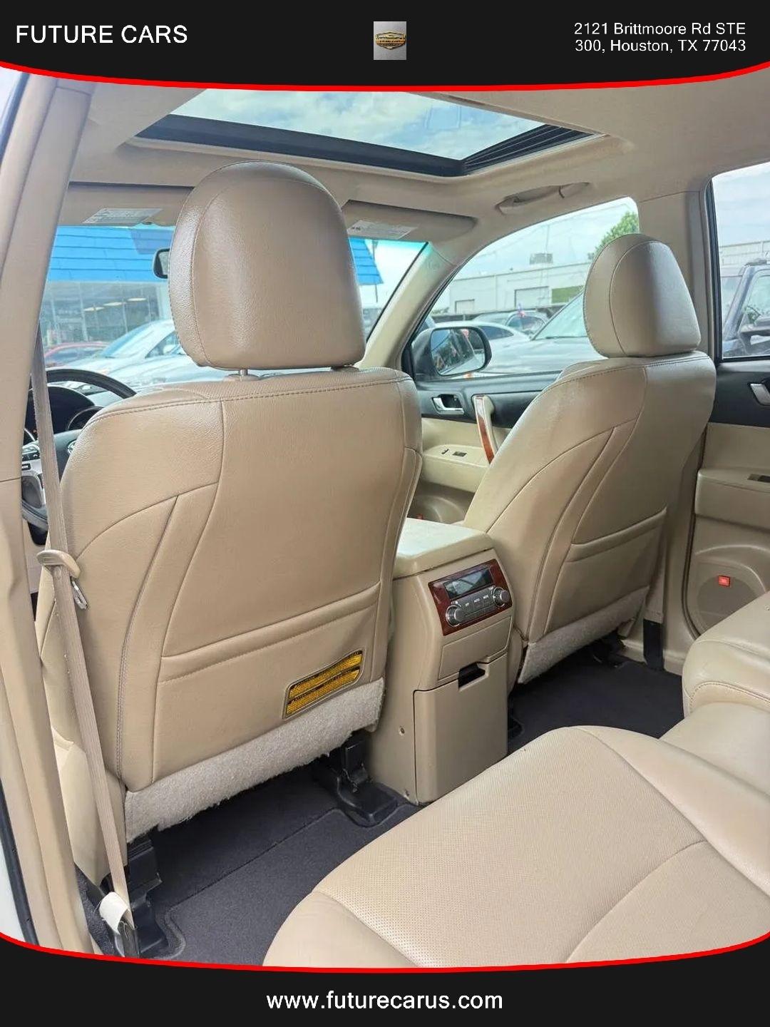 Toyota Highlander  2012