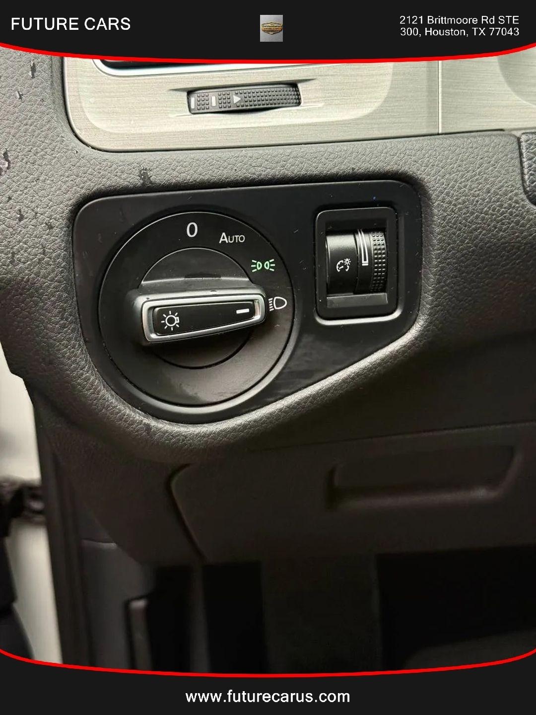 Volkswagen Golf  2017