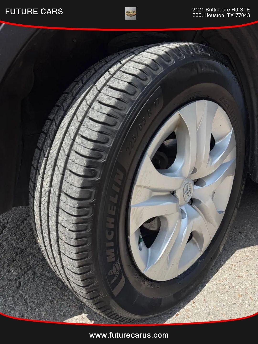 Toyota RAV4  2015