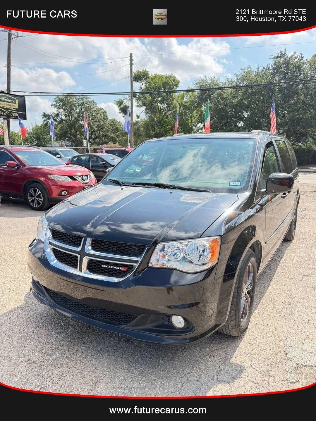 2017 Dodge Grand Caravan SXT FWD photo
