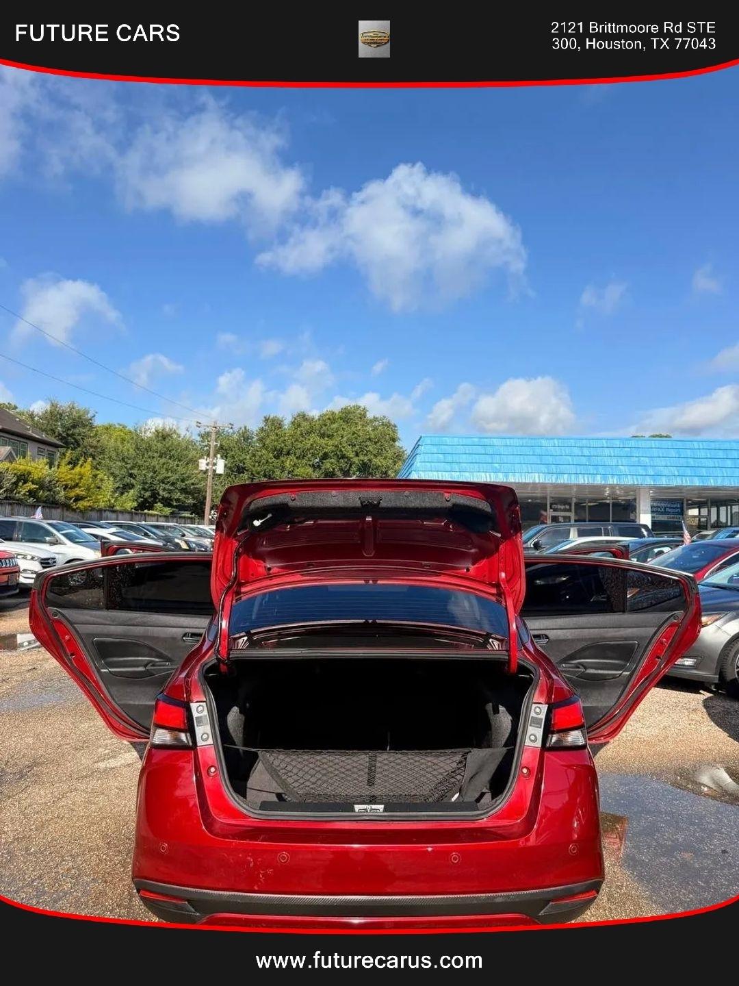 Nissan Versa  2020