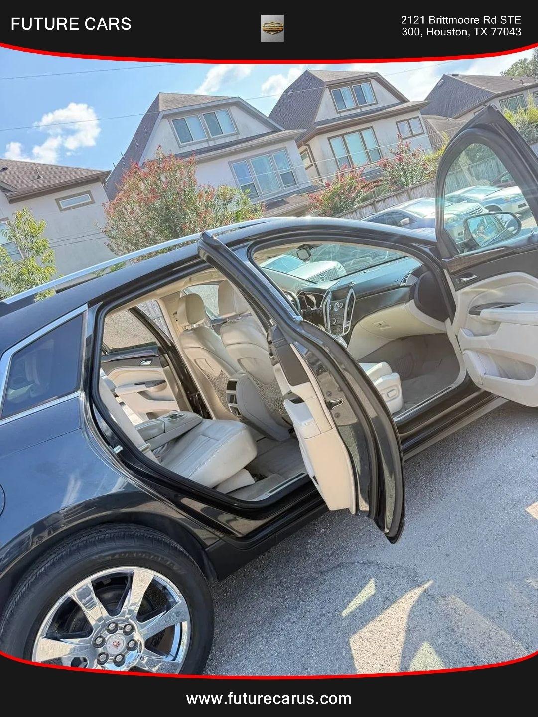 Cadillac SRX  2012
