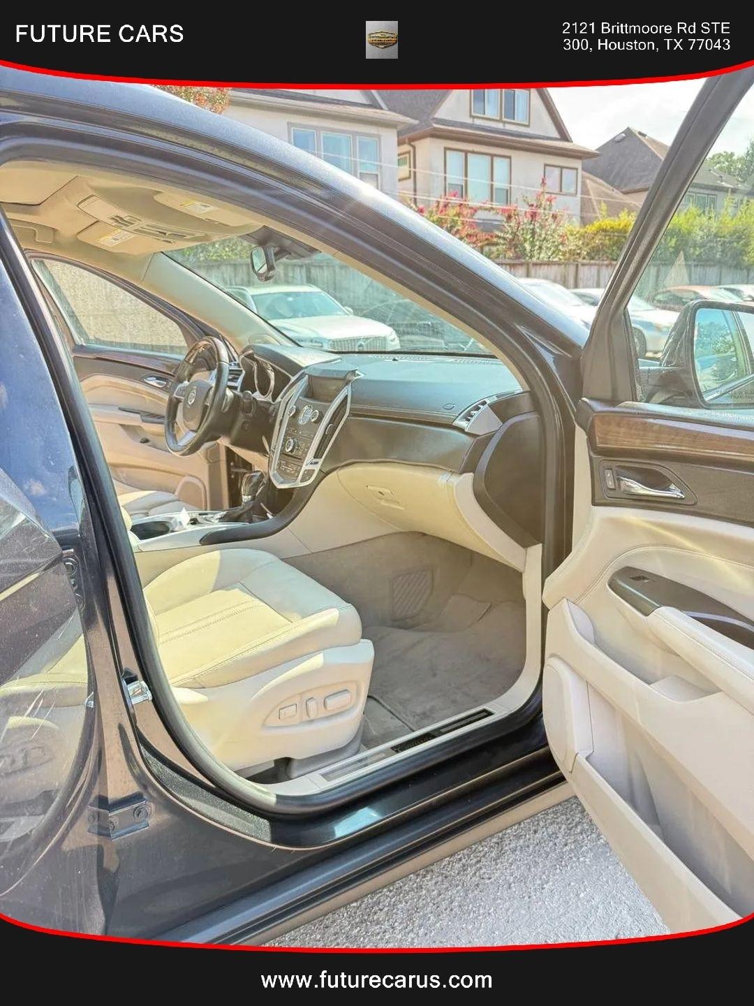 Cadillac SRX  2012