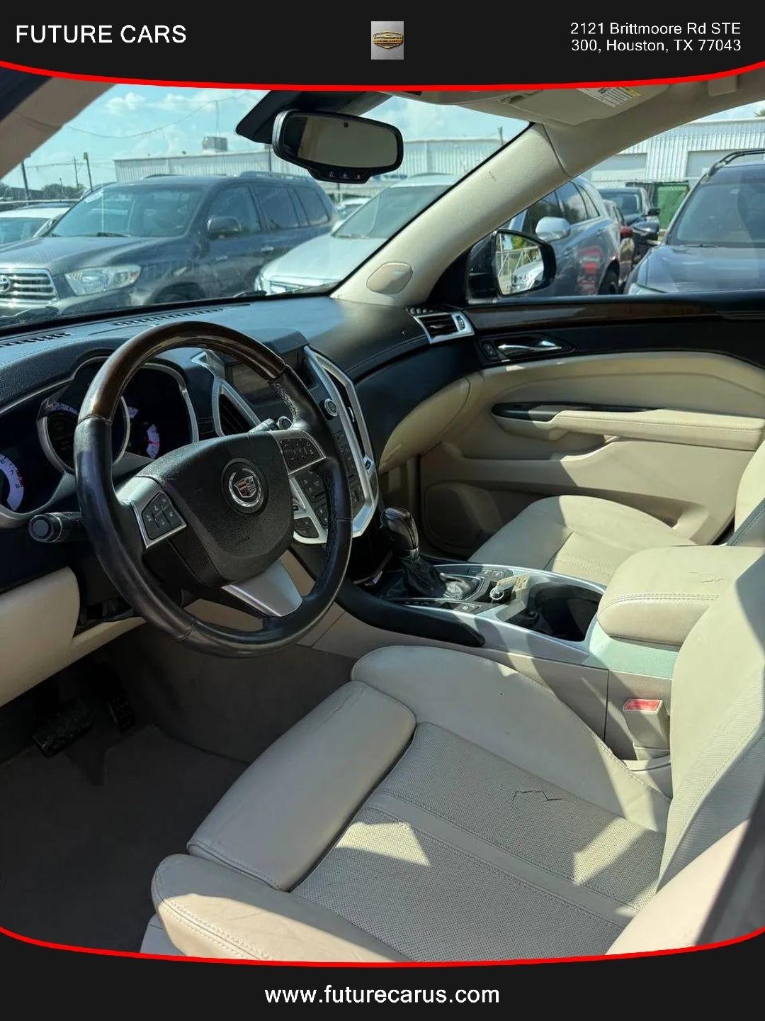 Cadillac SRX  2012