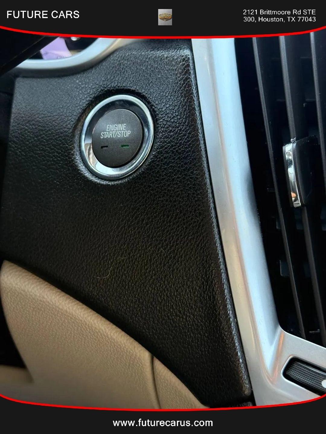 Cadillac SRX  2012