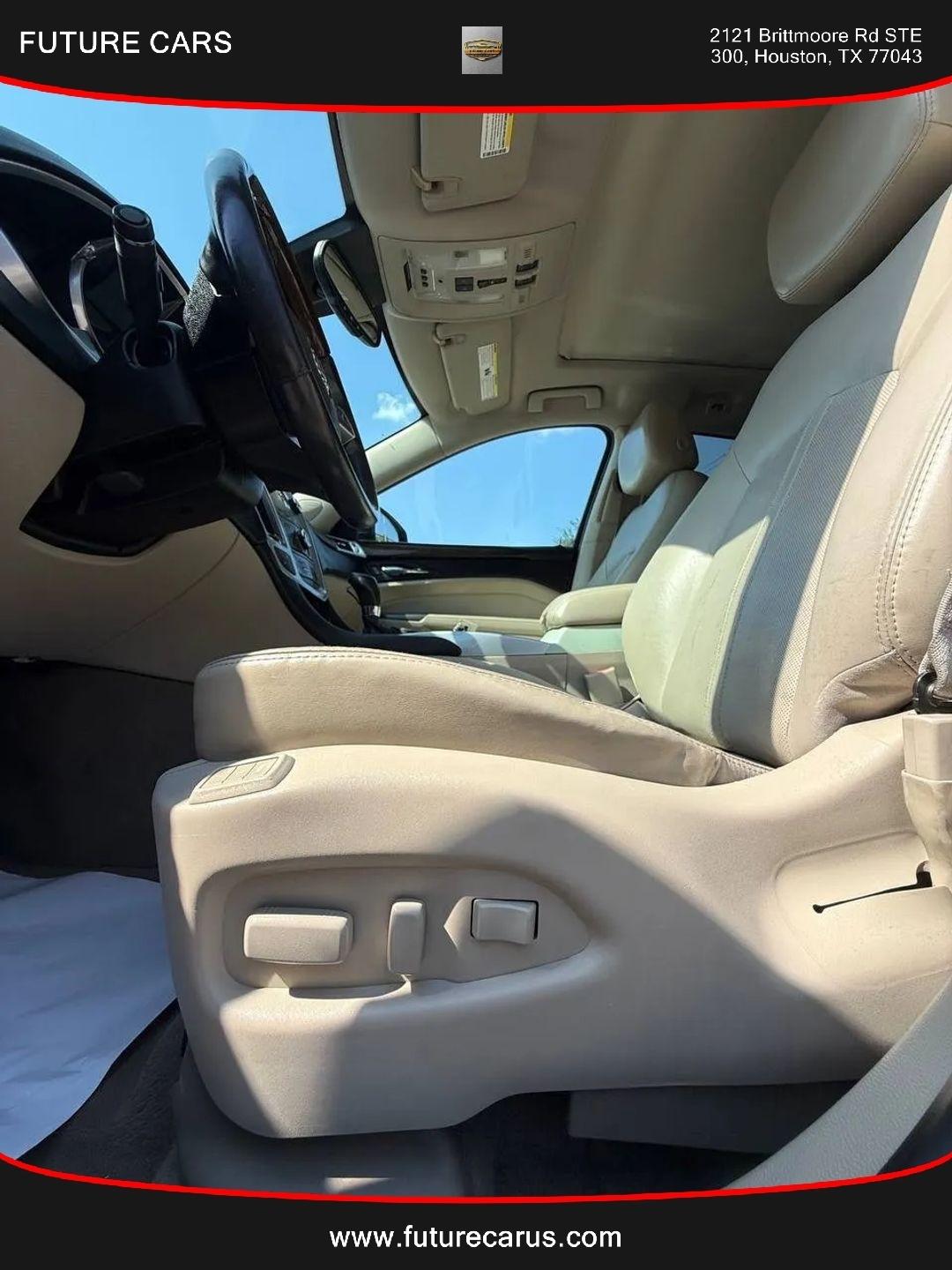 Cadillac SRX  2012
