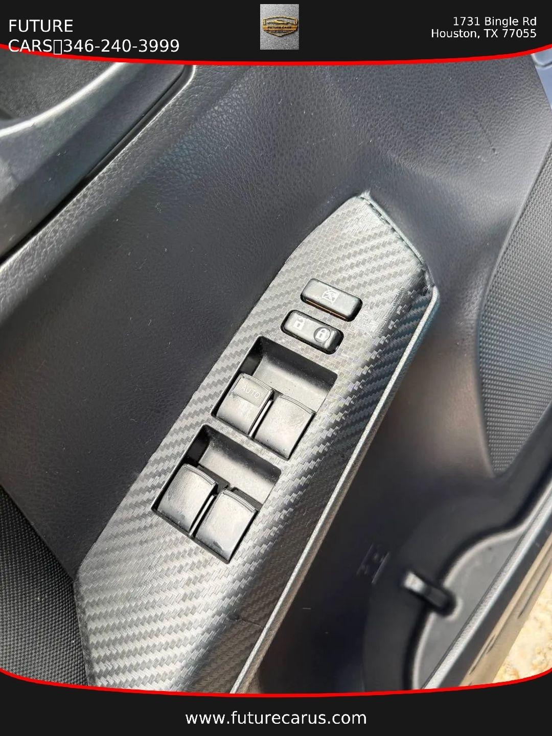 Toyota RAV4  2013