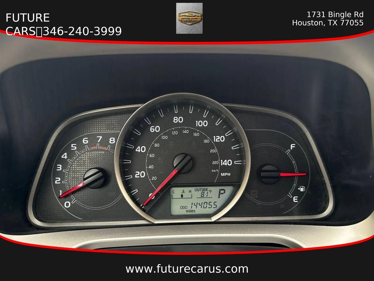 Toyota RAV4  2013