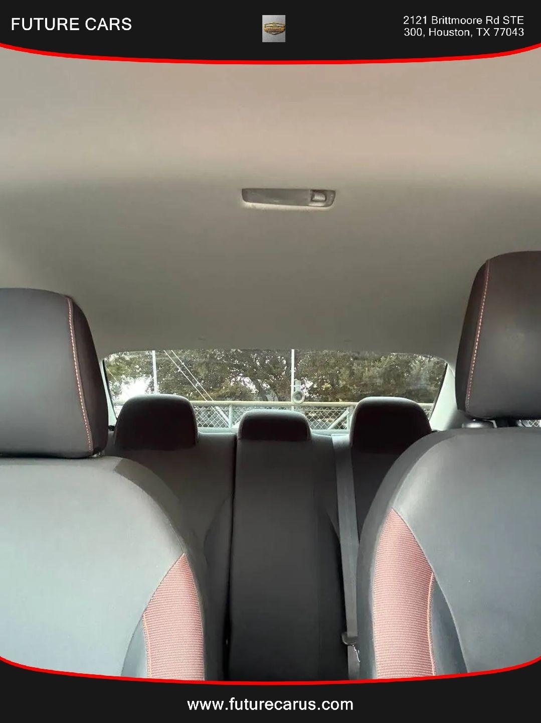 Nissan Versa  2020