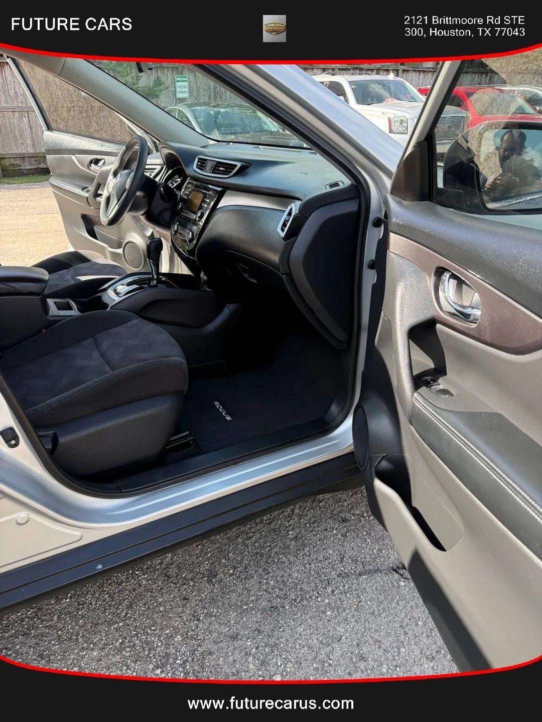 Nissan Rogue  2015