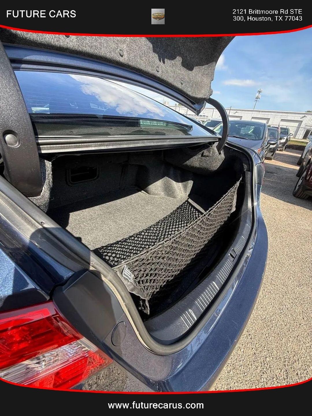 Toyota Avalon  2015
