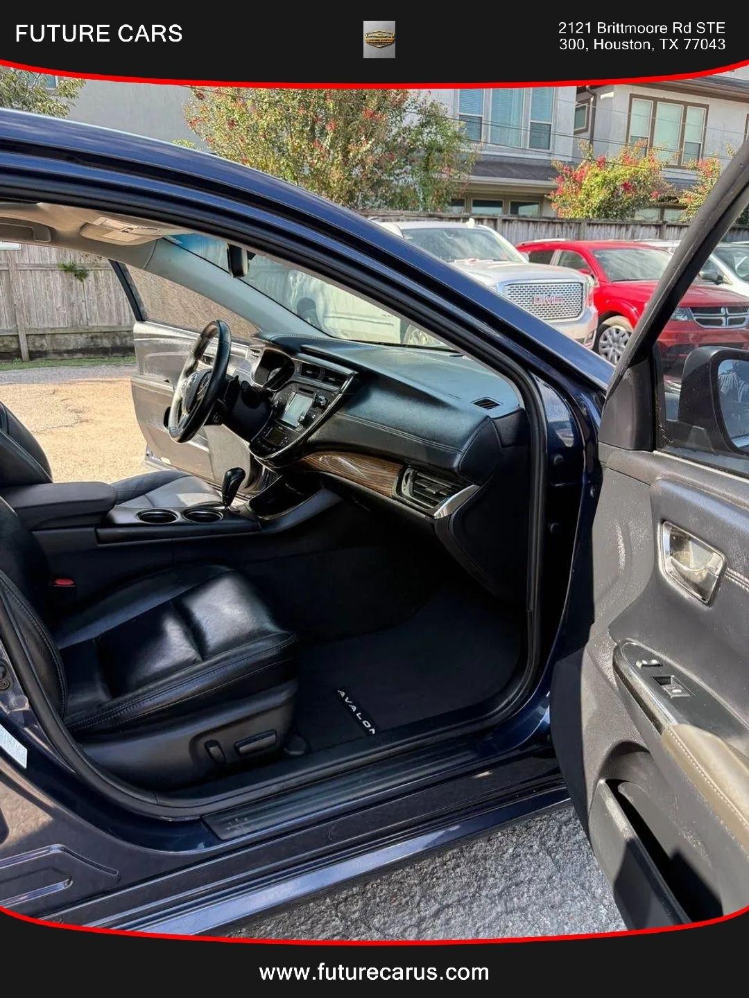 Toyota Avalon  2015