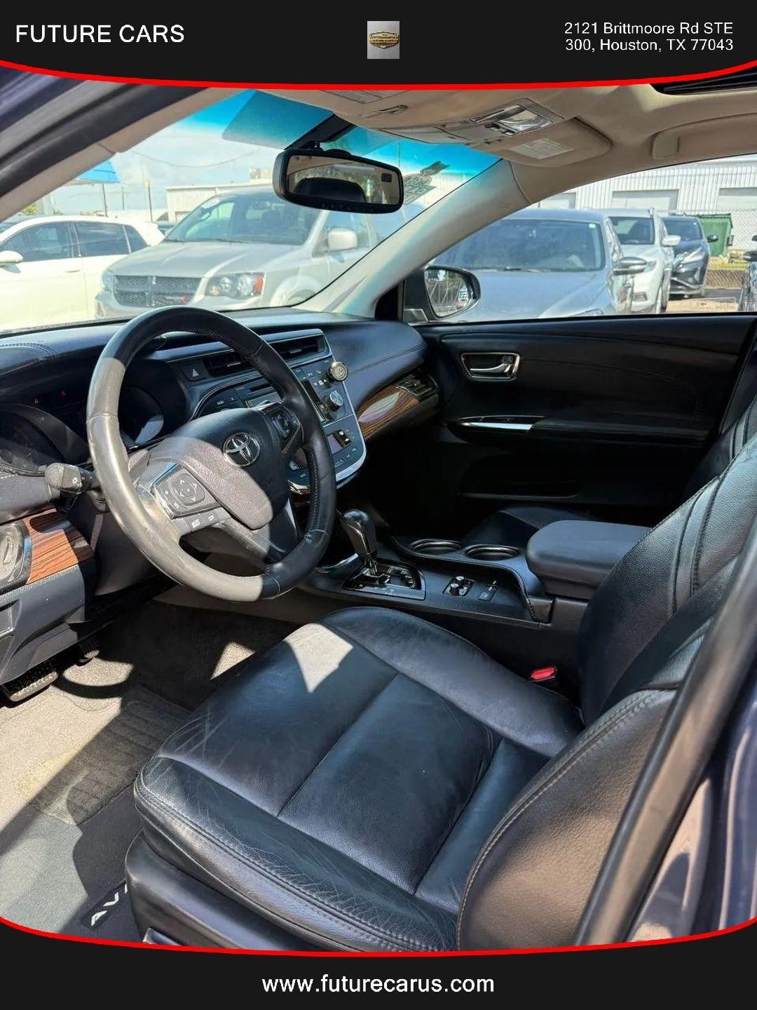Toyota Avalon  2015